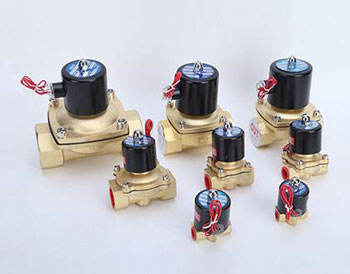 Brass solenoid valve 2 way for water oil air