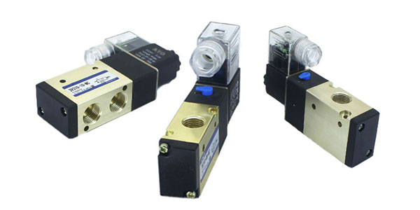 Woljay Pneumatic Double Solenoid Air Valve 3V320-08 AC 380V PT 1/4 2 Position 3 Way Normally Open 