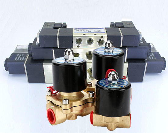 Solenoid valves and pneumatic solenoid valves